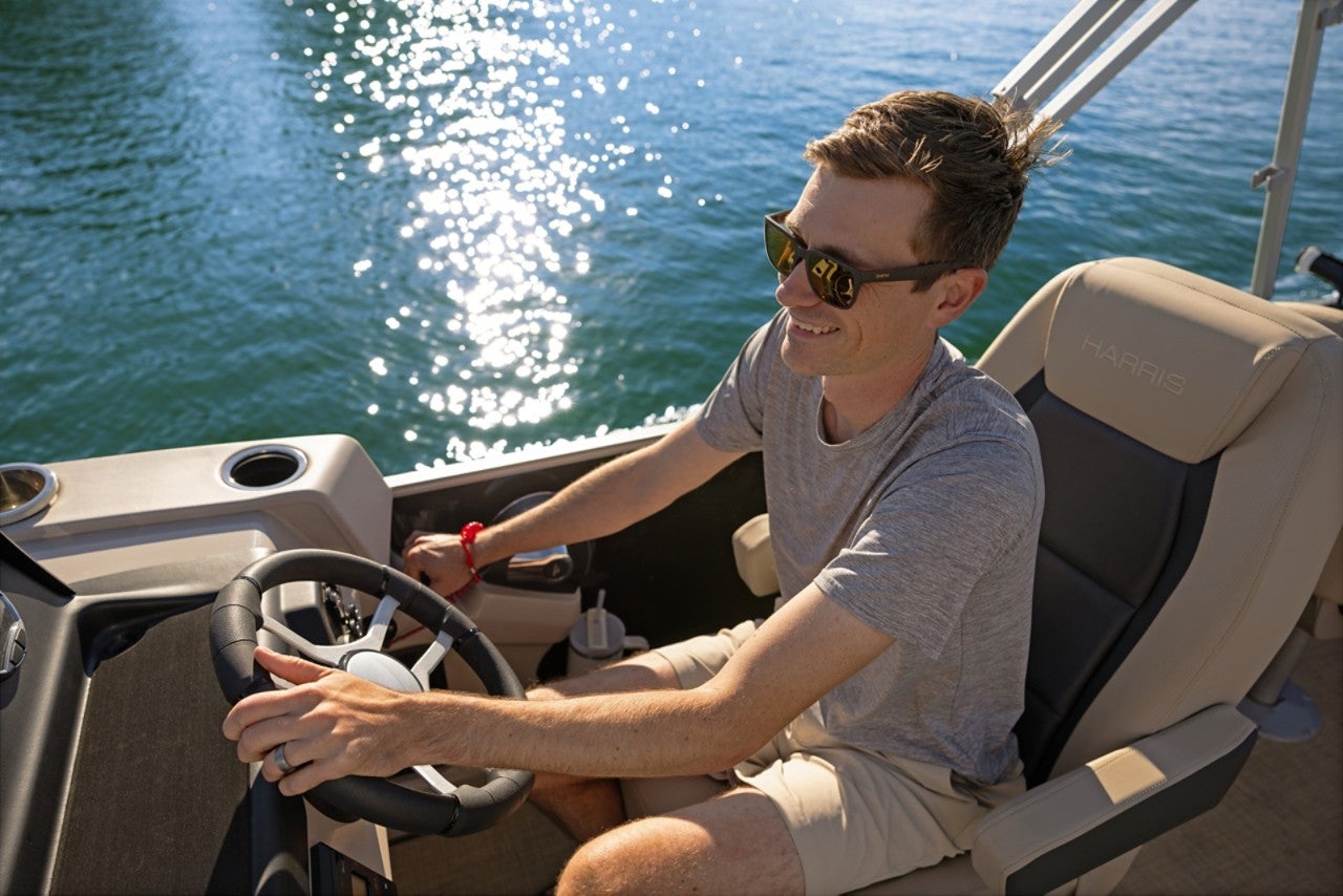 Harris Pontoon Boats Cruiser 230 FCL Driver