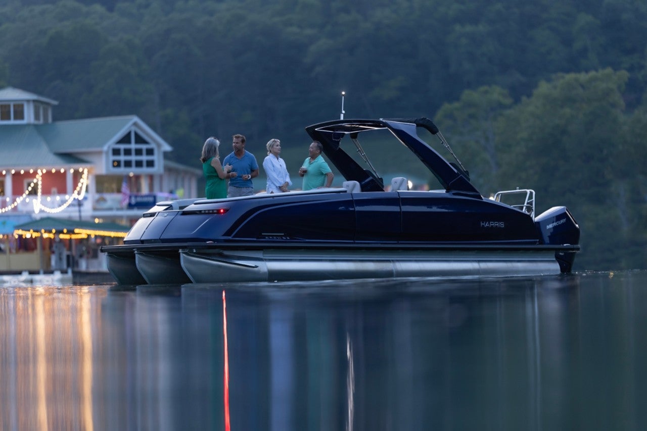 Harris Pontoon Boats Crowne 250 SLDH Entertainment