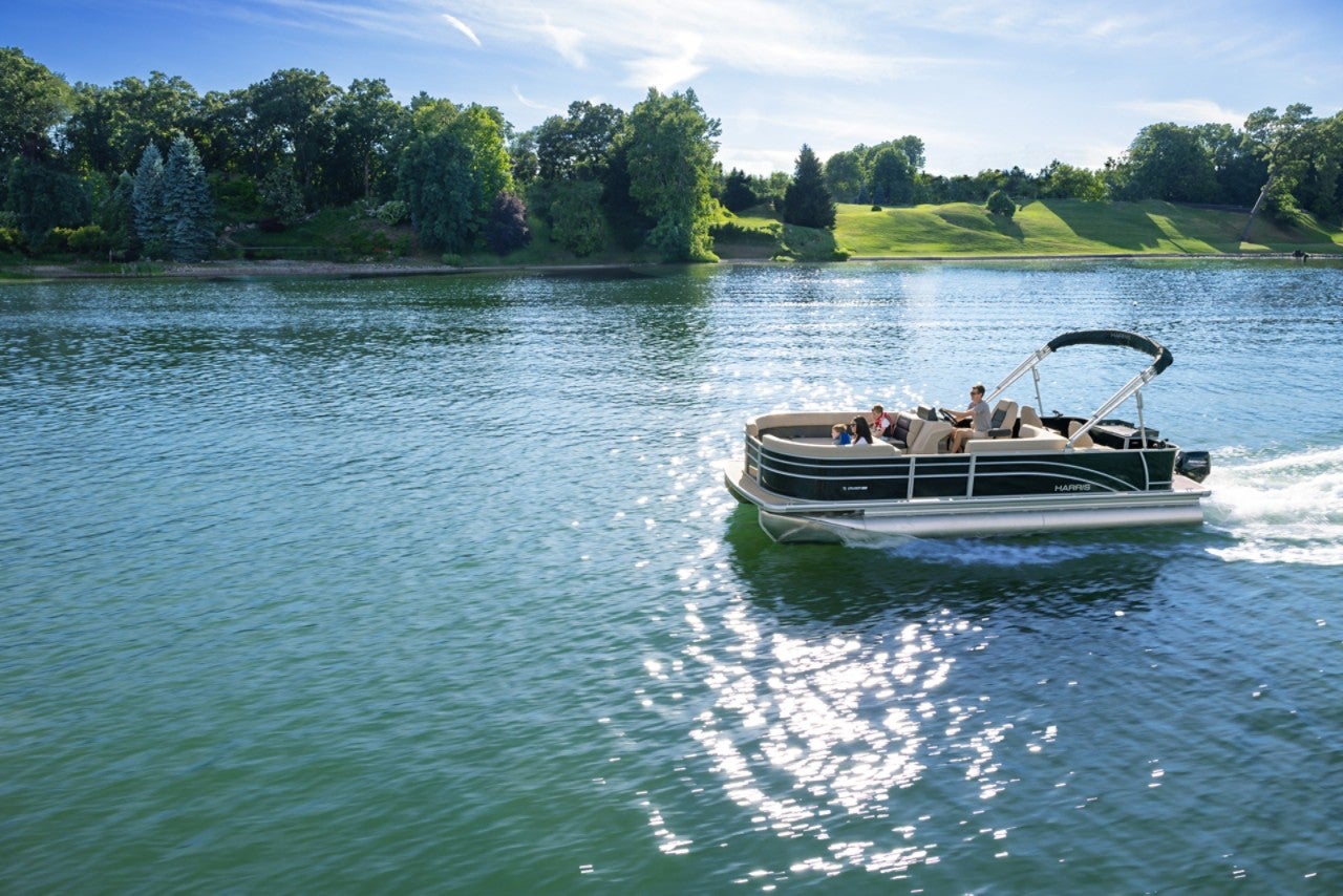 Harris Pontoon Boats Cruiser 230 FCL Running