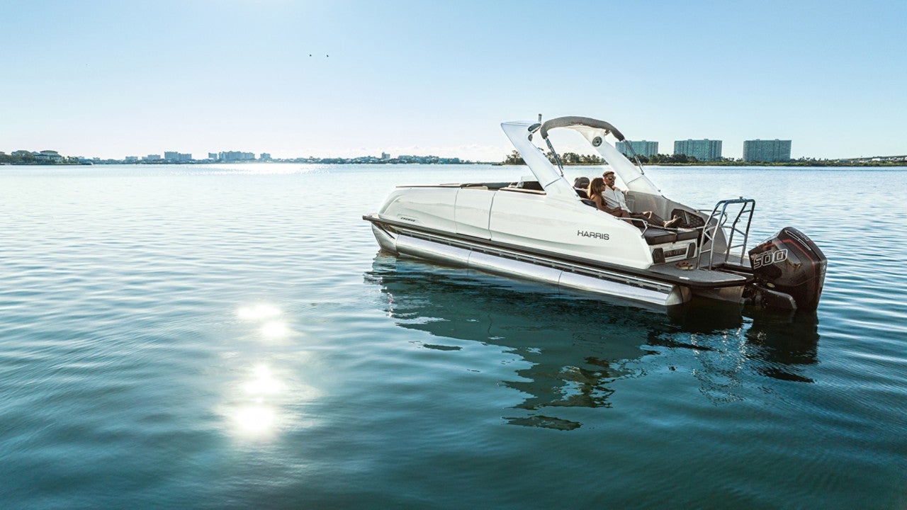 Harris Pontoon Boats Crowne 250 Couple