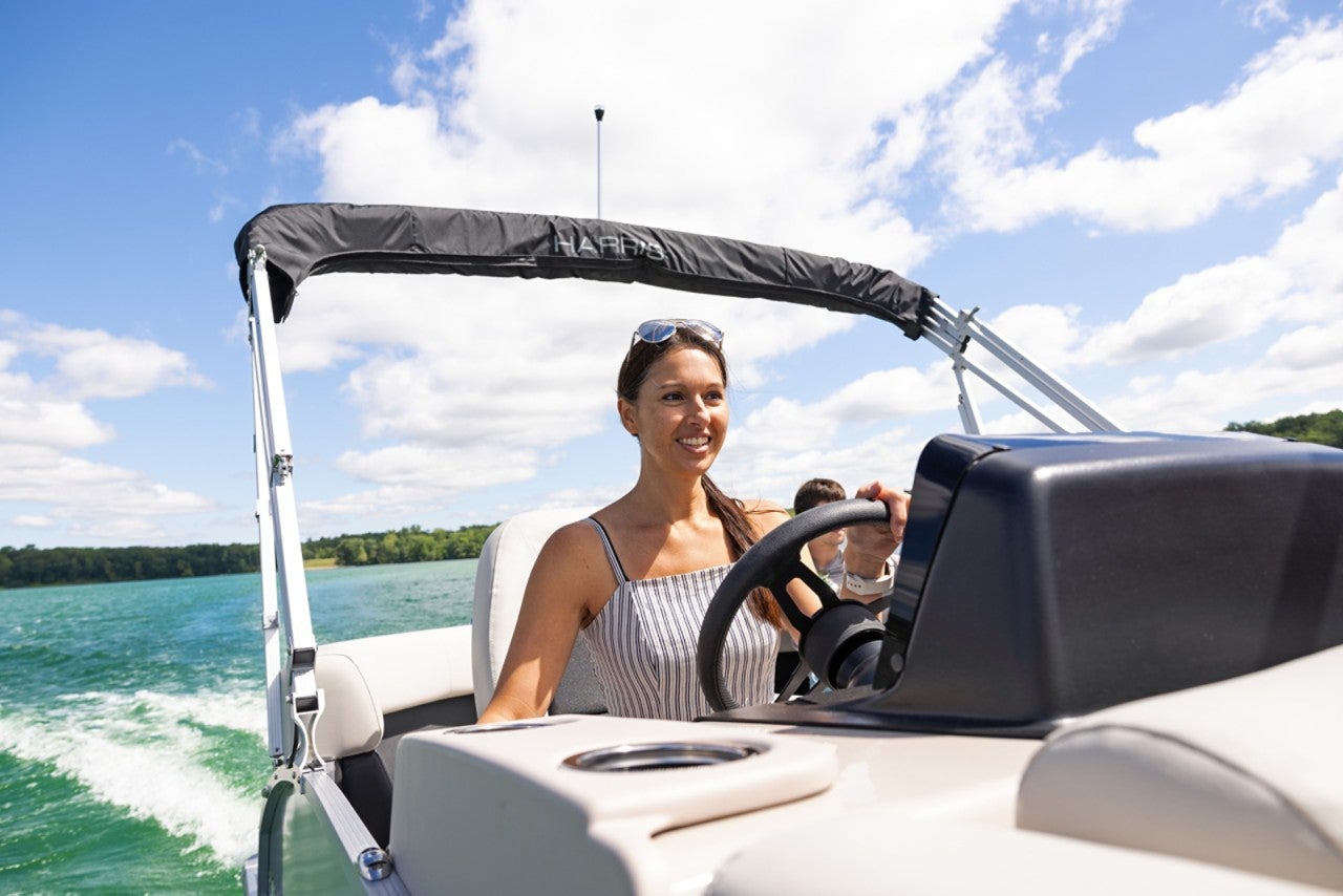 Harris Pontoon Boats Breeze 210 CW Driver