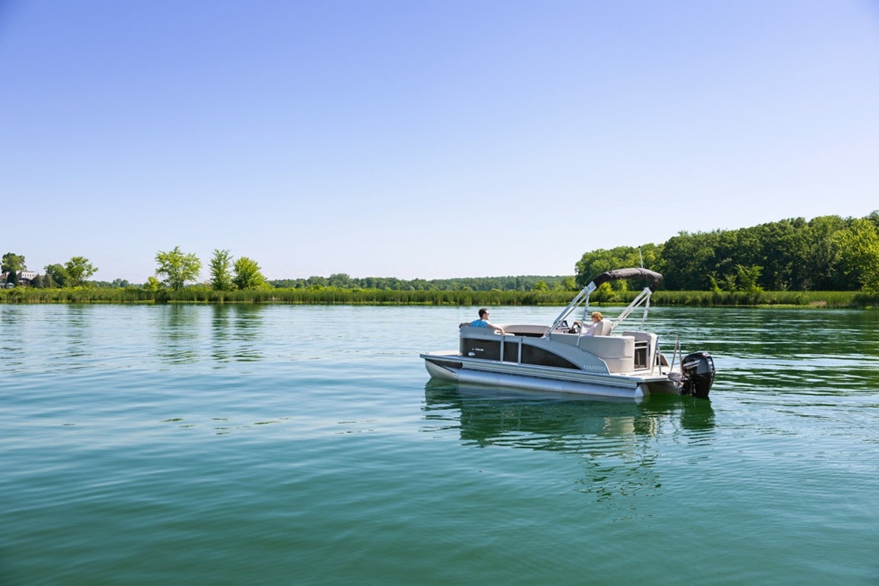Harris Pontoon Boats Breeze 210 CW Floating