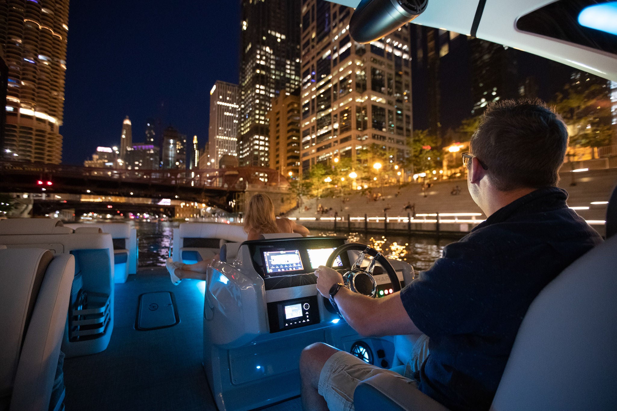 Harris Pontoon Boats Grand Mariner 270 Chicago Night Lights Driver